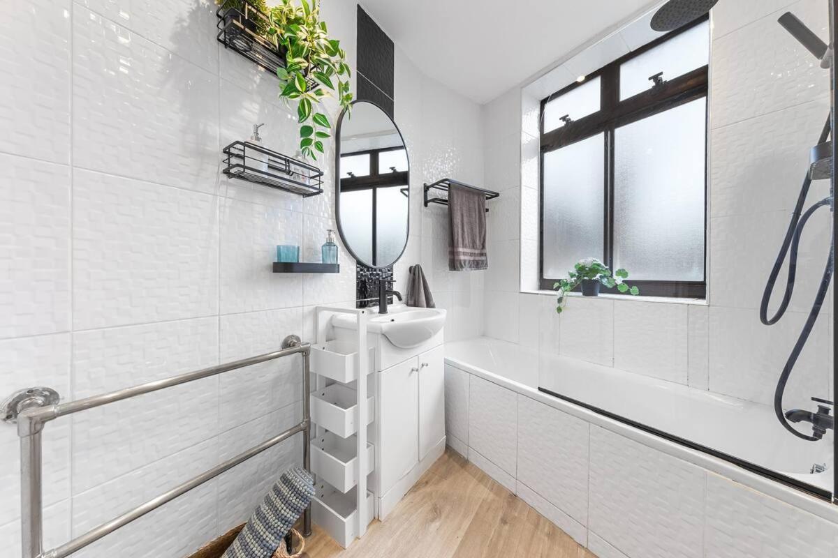 Stylish, Fully Equipped Central Apartment Beside Hyde Park London Exterior photo